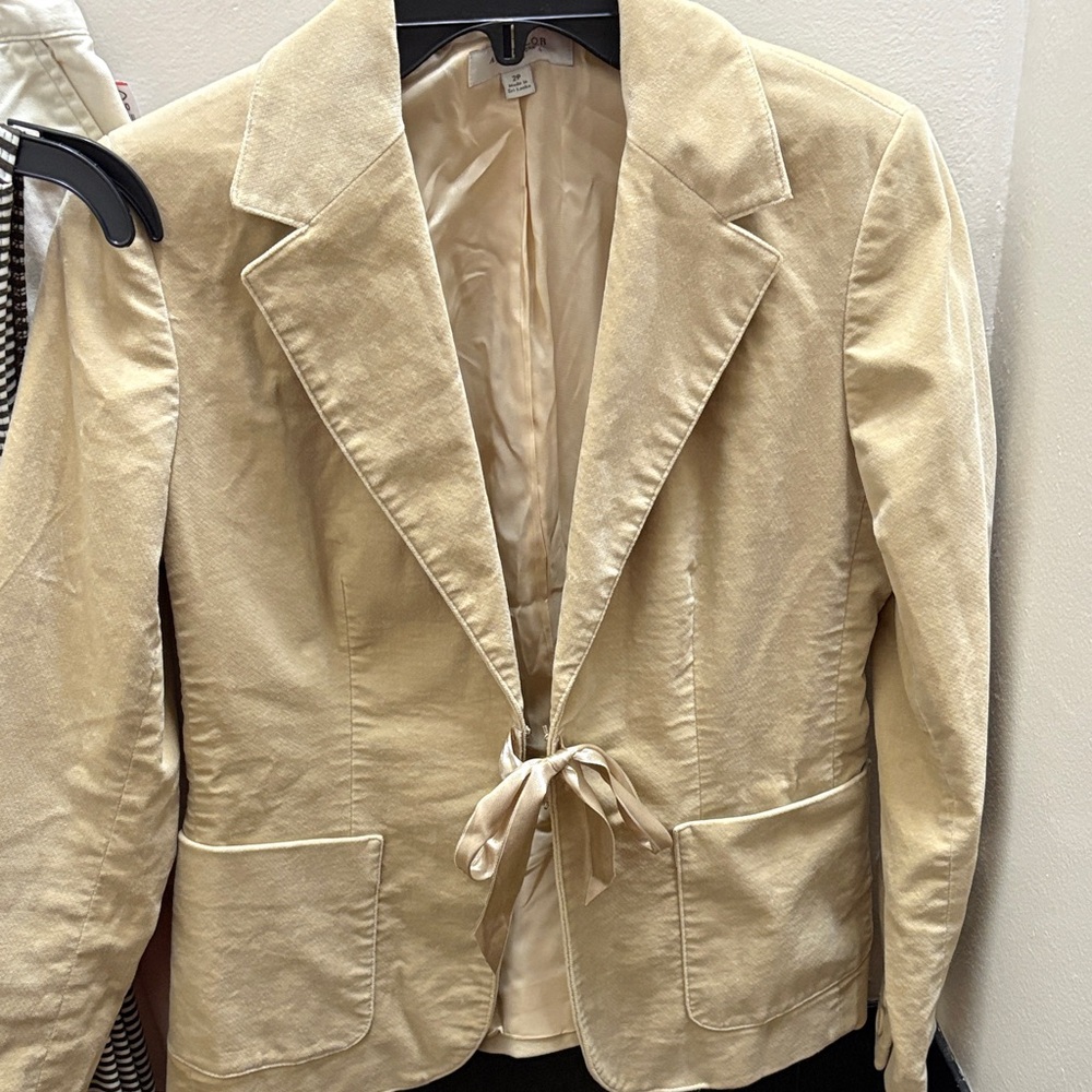 ANN TAYLOR BEIGE BLAZER WITH RIBBON TIE CLOSURE